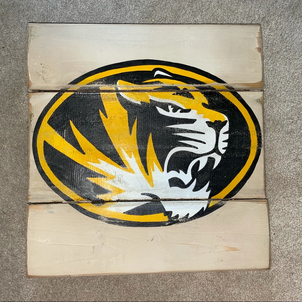 Wooden Mizzou Tiger Logo Wall Decor